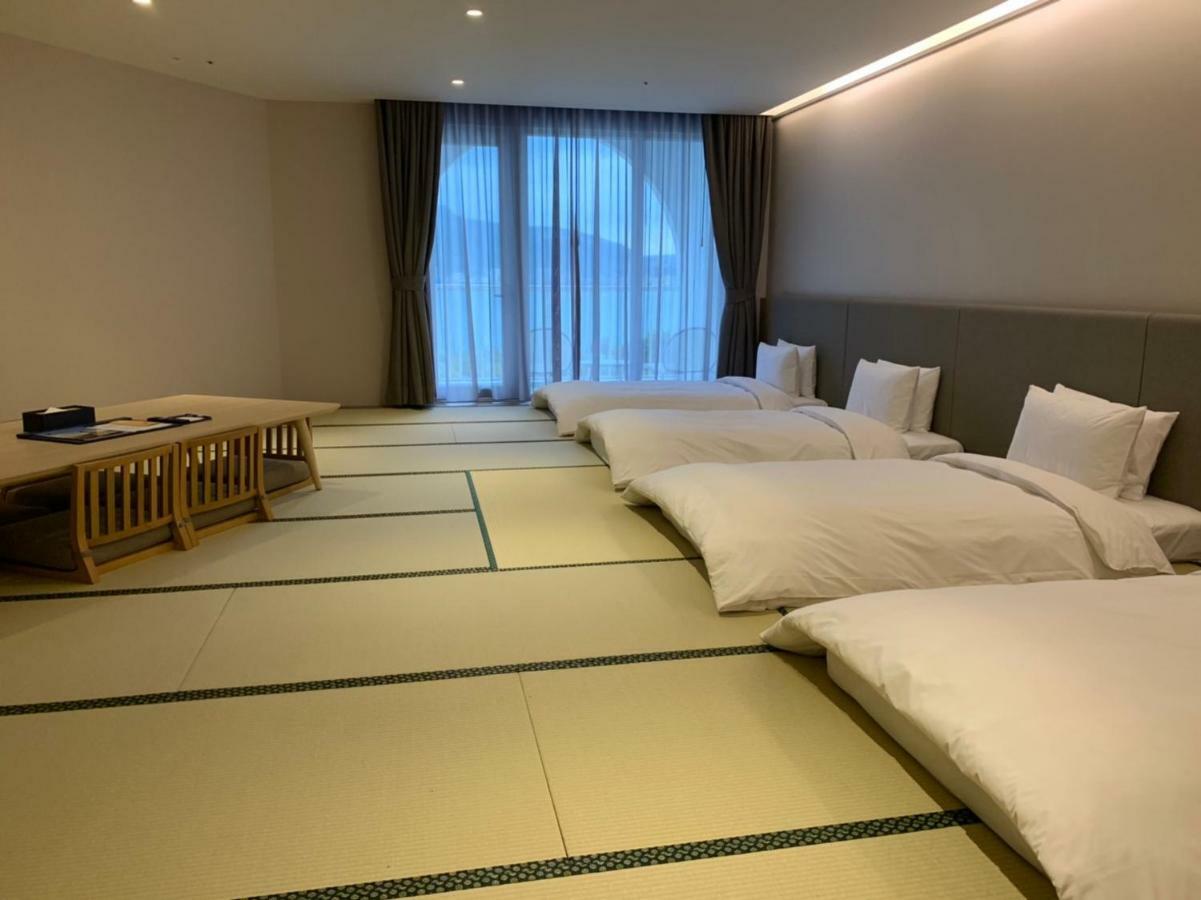 Golden Tulip Fab Hotel New Taipei Tamsui Exterior foto